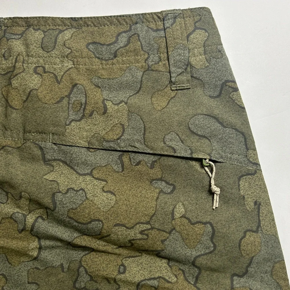 Patagonia Men's Wavefarer Cargo Green Camo Unlined Board Shorts 29 Swim Trunks